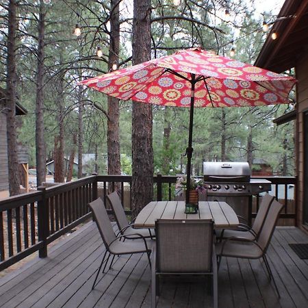 פלאגסטאף Kathys Cabin, King Bed, Hot Tub, Near-Nau & Downtown Attractions, Perfect Year-Round Mountain Getaway מראה חיצוני תמונה