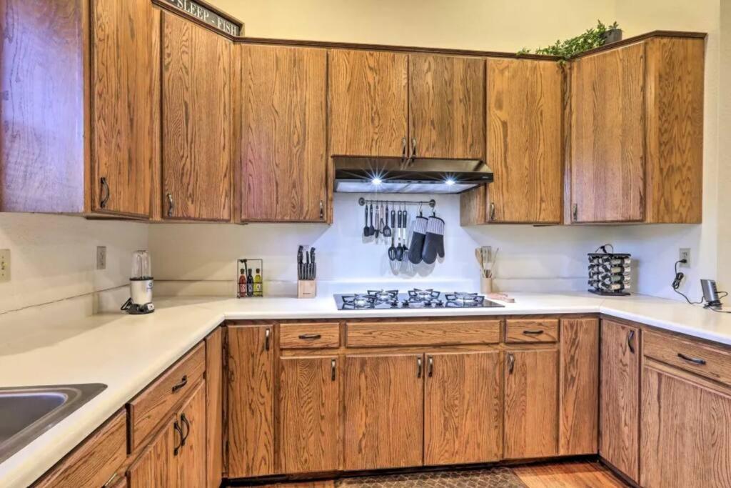 פלאגסטאף Kathys Cabin, King Bed, Hot Tub, Near-Nau & Downtown Attractions, Perfect Year-Round Mountain Getaway מראה חיצוני תמונה