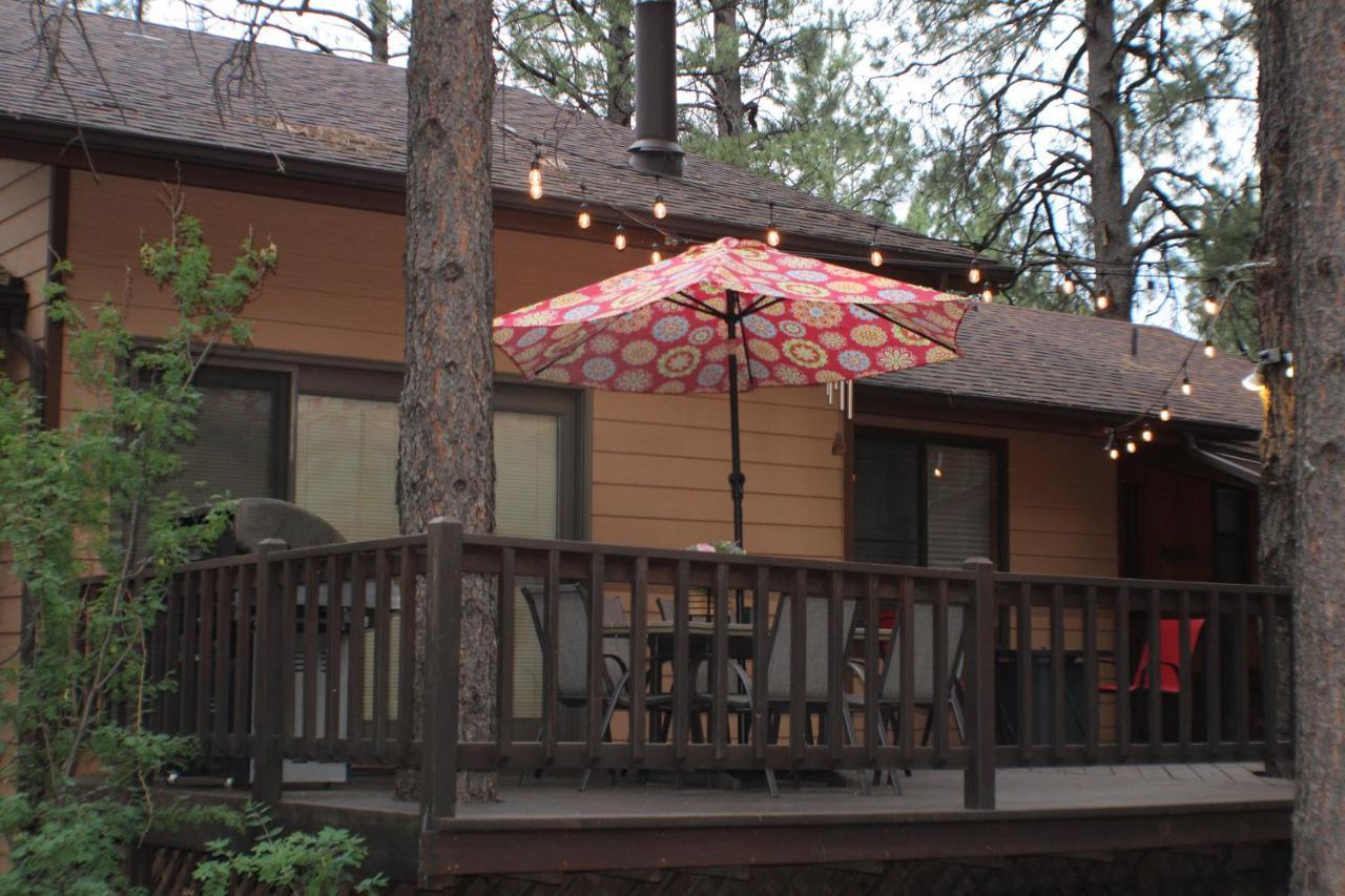 פלאגסטאף Kathys Cabin, King Bed, Hot Tub, Near-Nau & Downtown Attractions, Perfect Year-Round Mountain Getaway מראה חיצוני תמונה