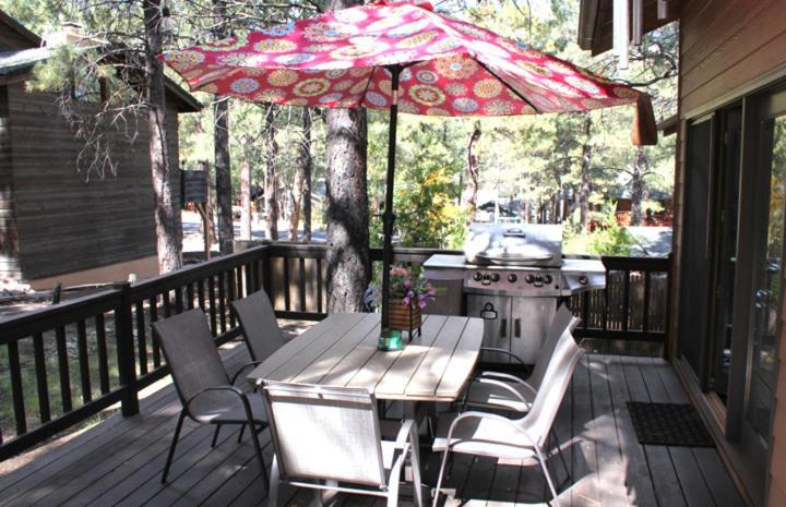 פלאגסטאף Kathys Cabin, King Bed, Hot Tub, Near-Nau & Downtown Attractions, Perfect Year-Round Mountain Getaway מראה חיצוני תמונה